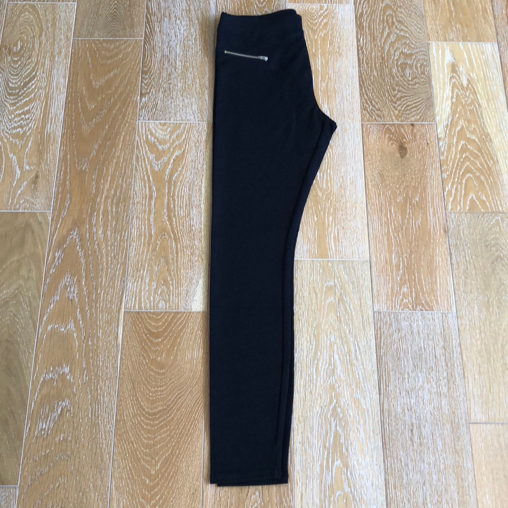 ❤️LAST ONE❤️Black Stretch Ponte Pant/Legging NWT - Picture 2 of 6
